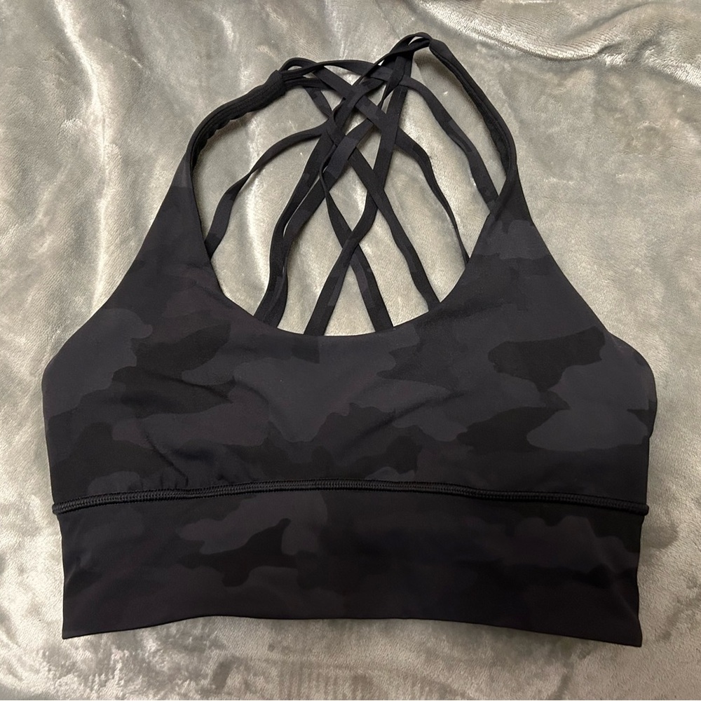 Like new lululemon black camo bra